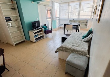 Amplio departamento con terraza propia en Almagro